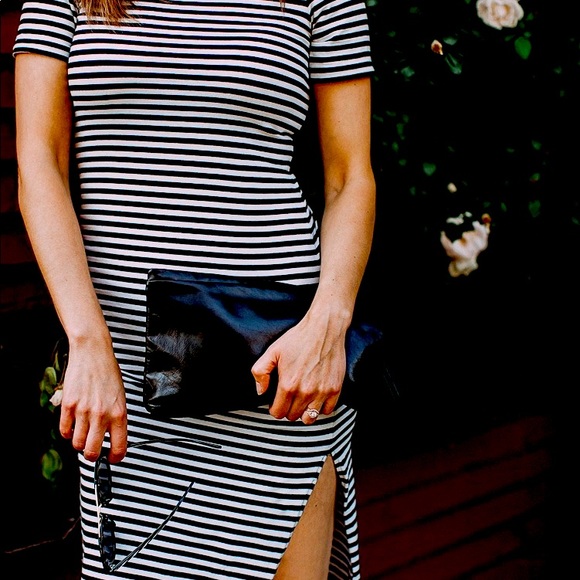 Aritzia Wilfred Free T-Shirt dress - Picture 2 of 3